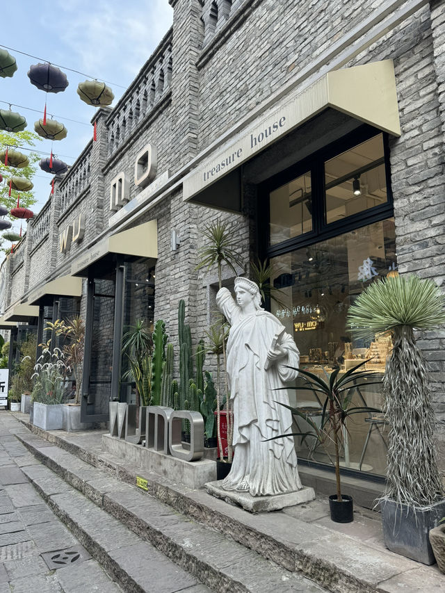 🇨🇳 Step Into History: Discover the Timeless Charm of Ciqikou in Chongqing