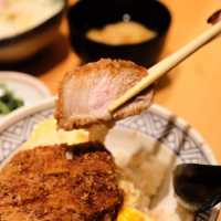 Nihonbashi Tonkatsuichi: รสชาติหมูทอดยอดนิยม