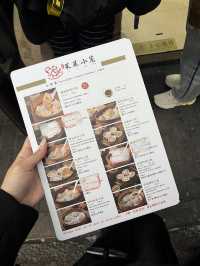 현지인들도 줄서서 먹는 ‘라이라이 샤오롱’🇨🇳