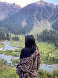 Kashmir in Spring: Where Paradise Comes to Life🌸🏔️