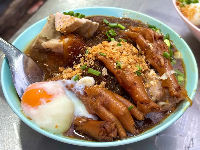 ”โจ๊ก ก๋วยจั๊บ ต้มเส้น บัตรคิว“ ร้านดังขอนแก่น