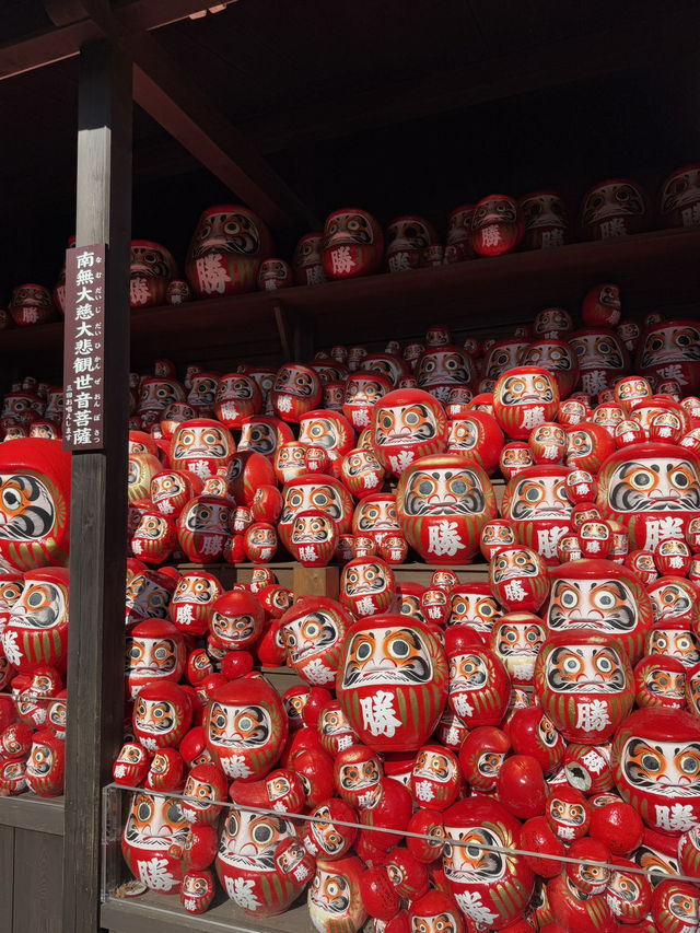 Katsuoji Temple วัดที่เต็มไปด้วยตุ๊กตาดารุมะ