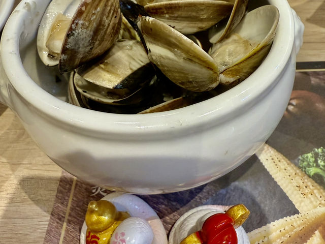 高雄統一時代8樓（瀧厚炙燒熟成牛排）英倫風藍色時尚裝潢設計.值得推薦大家