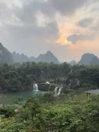 A breathtaking border, Detian Waterfall