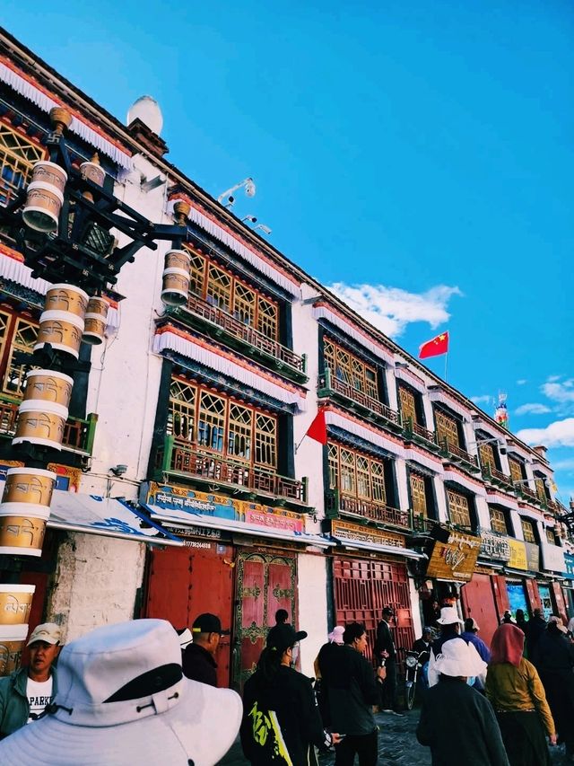 Exploring the Timeless Charm of Barkhor Street, Tibet