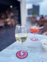 ร้านอาหารเบลเยี่ยม บน Rooftop bar ชั้น 32 