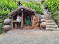 Into the Dreamy world of Hobbinton Village... 