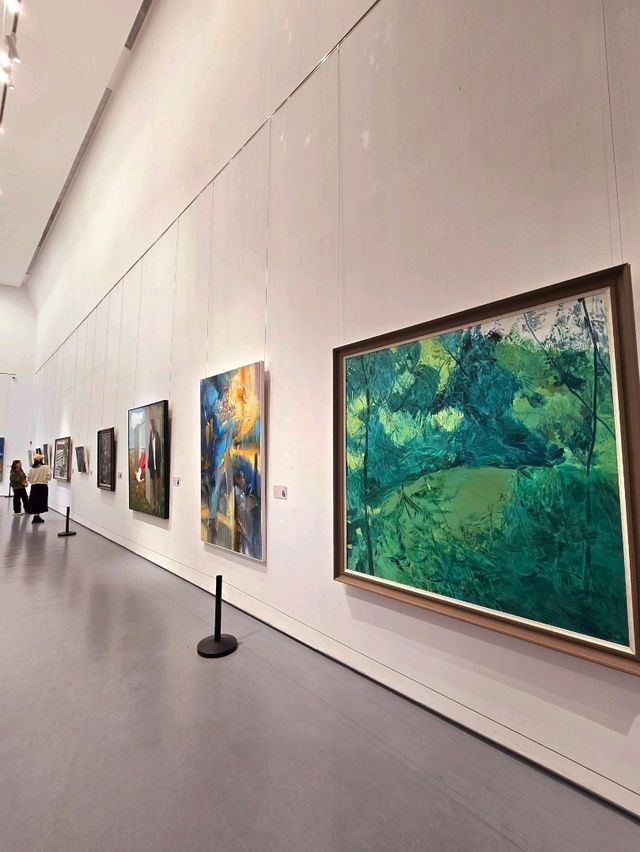 走進美術館接受藝術的熏陶