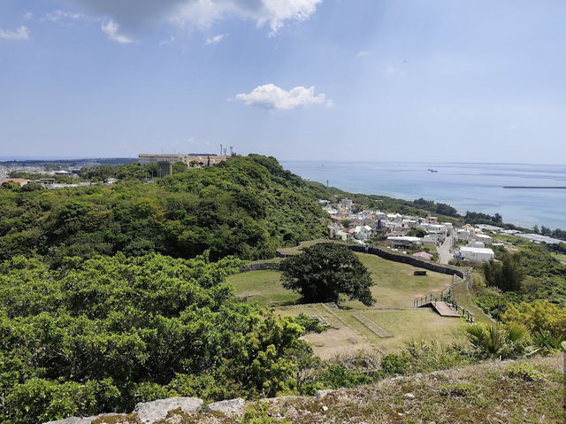 勝連城跡（宇流麻市）