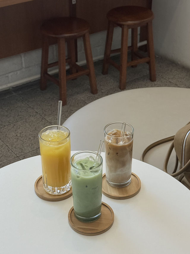 คาเฟ่สุดชิค ใครมาต้องเชคอิน P.66 Café
