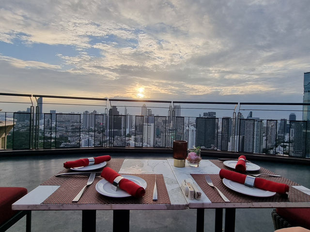 🍸숨겨진 방콕 루프탑 바는 어떤데?✨