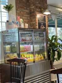  🥖濟州人都在吃的5星級麵包店！ 這間海邊的大蒜法棍一出爐就秒殺，真的香到無法低調！