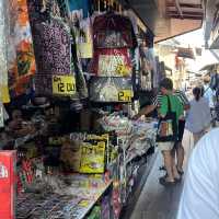 เดินเล่นหมู่บ้านชาวประมง Chew jetty