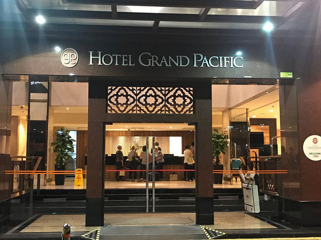 “The Grand Pacific Hotel Singapore: WhereClassic Comfort in the Heart of the City”