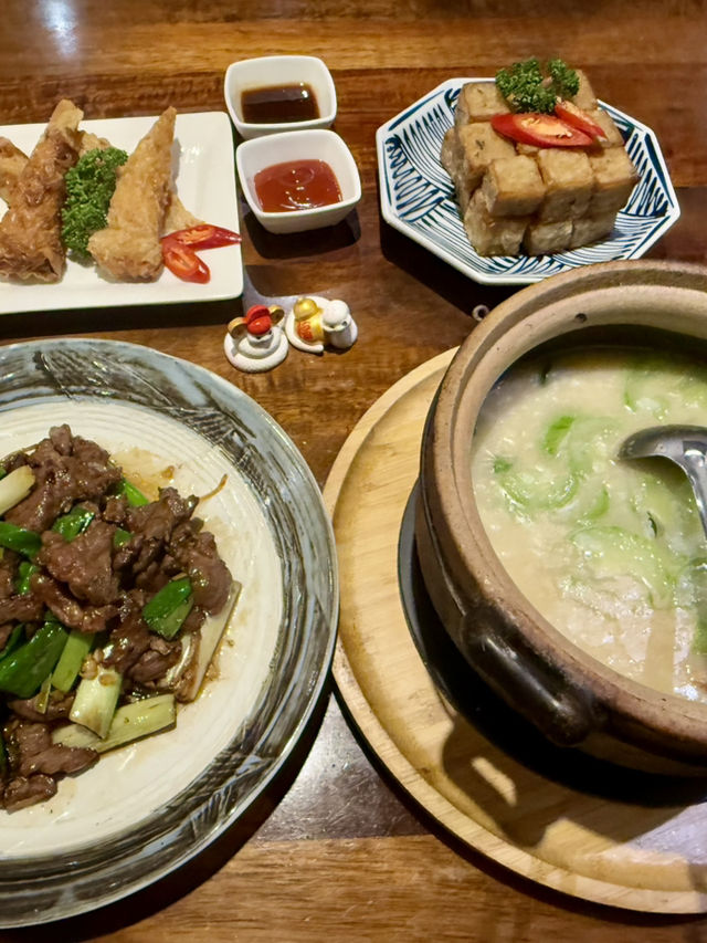高雄大立百貨A館8樓（十二月）粥品.茶飲.私房菜.豐富食材.正宗的美味.值得推薦大家