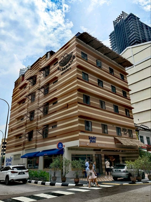 “Skyline Stays: B Sarang Suites' Affordable Comfort in Central KL”