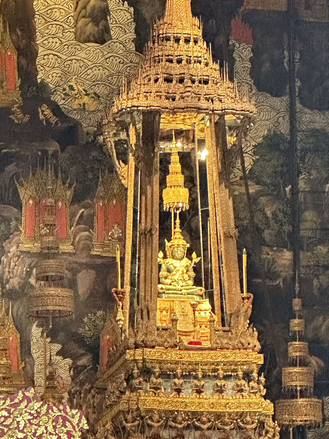 วัดพระศรีรัตนศาสดาราม วัดคู่บ้านคู่เมืองของแผ่นดิน