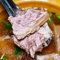 ทีเด็ดก๋วยเตี๋ยวเนื้อโกเบ เนื้อน่องลาย 
