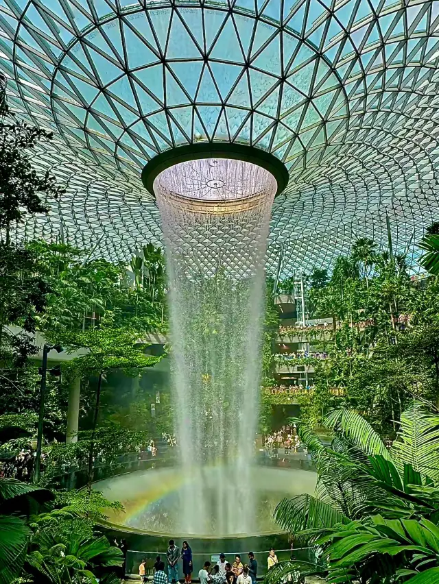 Singapore: A Travel Review of a Charming Little City Full of Happiness 🌈✨
