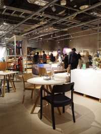 🌿【表参道 HAY TOKYO】北欧インテリアとカフェが融合したギャラリー空間🎨☕