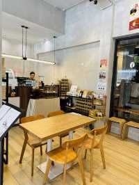 Minimalist Vibes, Maximum Calm – Art Alley Cafe