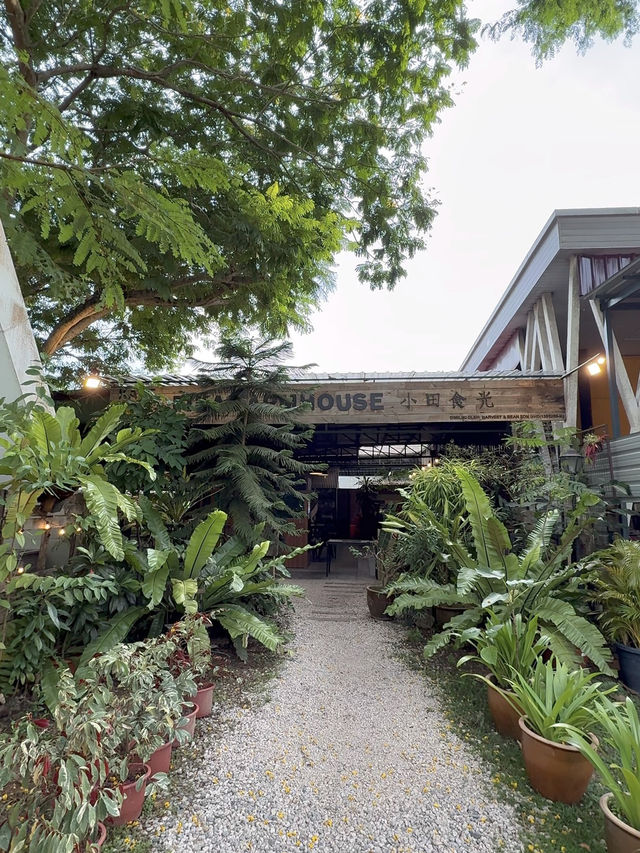 Spirited Away Atmosphere at this Greenhouse with Tasty Thai Food at Treasure Thai Horizon Hills