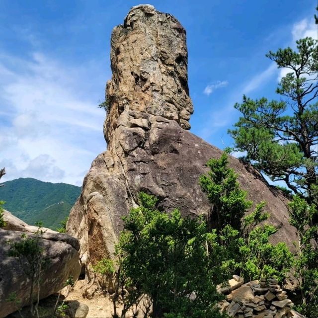 Coastal Breeze at Battle Rock