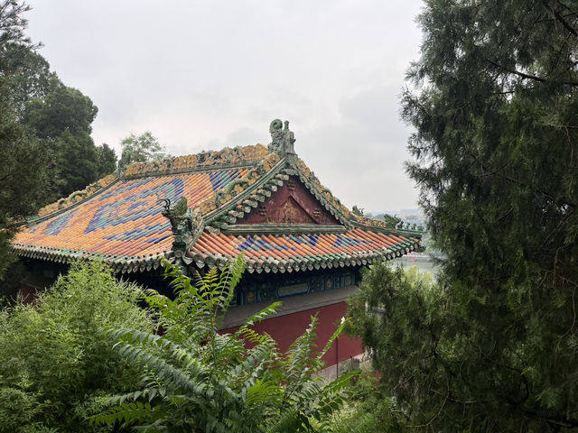 Soulful Beihai Park.