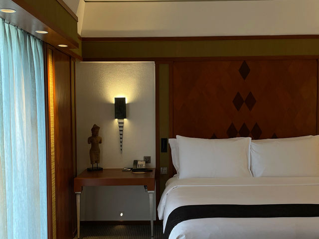 🏨🇹🇭 Sukhothai Hotel Bangkok: An Honest Review – Old-World Charm with Room for Warmth