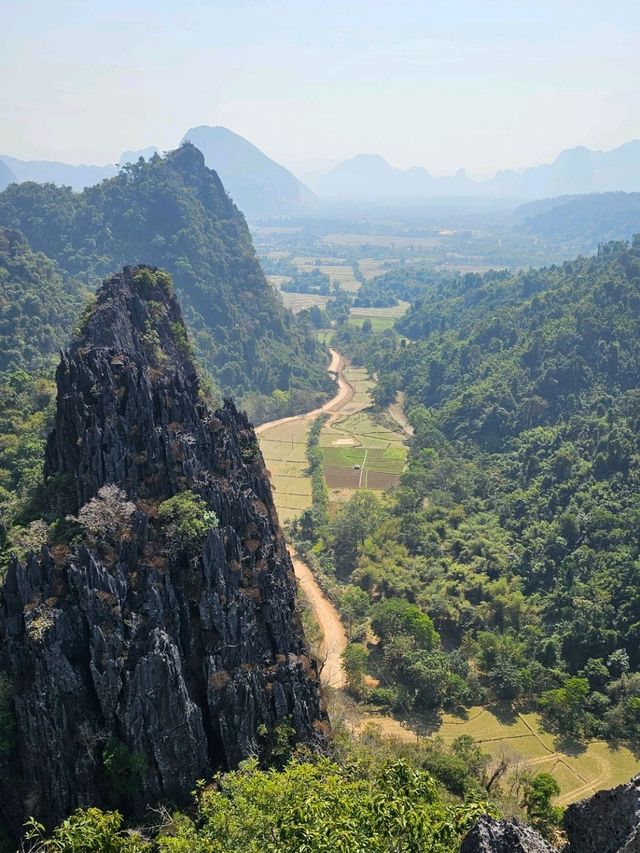 Vang Vieng Vibes: Where Adventure Meets Serenity