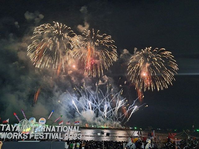 เทศกาลพลุนานาชาติพัทยาหรือ Pattaya Internatial