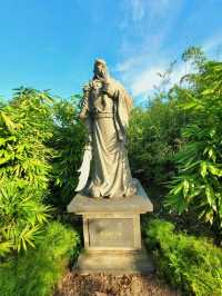 Inside the bamboo grove, greatness reside