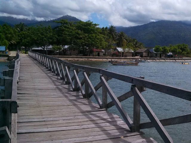 Tomini Bay, Central Sulawesi