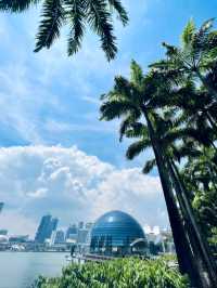🦁✨ Roar with the Icon! – Merlion Park Singapore 