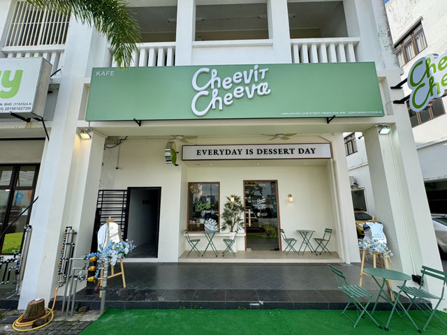🍞 Sweet Thai Indulgence at Cheevit Cheeva Eco Botanic