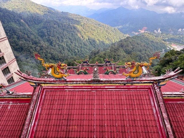Mist & Majesty: Chin Swee Temple’s Mountain Retreat