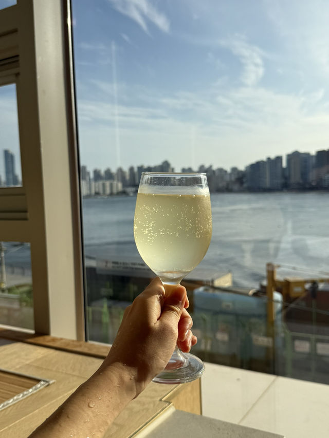 광안리해수욕장 바라보며  스파할 수 있는 감성숙소 🏷️추천해드릴게요 