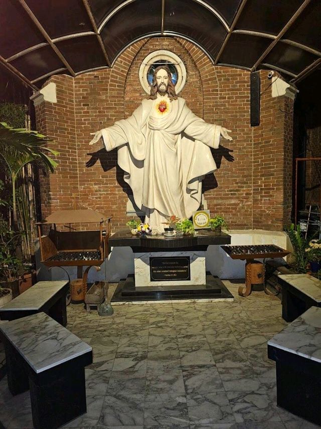 Gereja Katolik Santa Perawan Maria