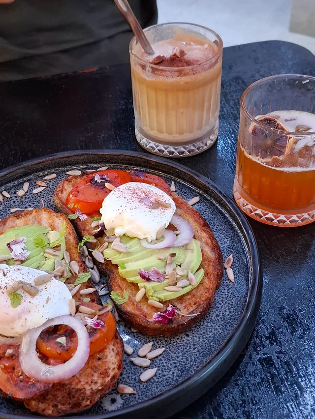 Fox Paradox, Ampang’s Halal Brunch Rebel