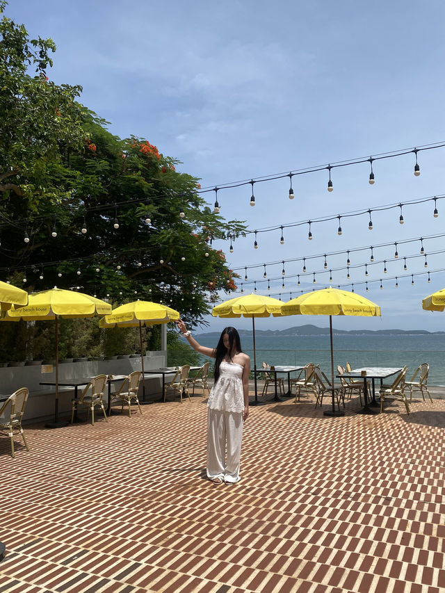 Sunny beach house , Pattaya 