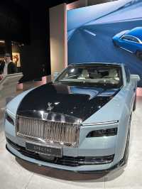 BMW Welt: Where Gravity Takes A Coffee Break