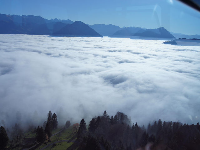 🏞️ Breathtaking Views from the Top of Mount Rigi