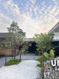 ✨🍽 Untitled House 
