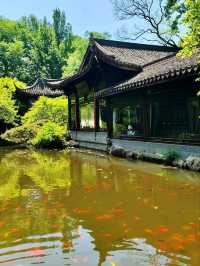 Huagang Guanyu (Viewing Fish at Flower Harbor) – West Lake’s Living Ink Painting