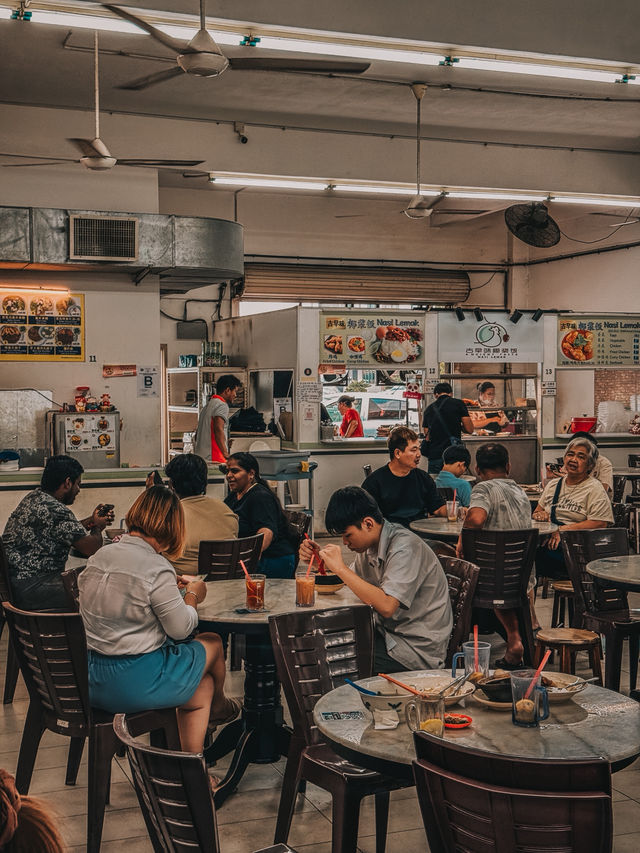 Crispy Noodles & Local Picks – My Morning Feast at Foodbaba Eatery, Kluang Crispy Noodles & Local Picks – My Morning Feast at Foodbaba Eatery, Kluang