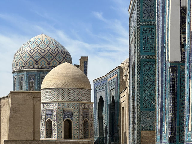 Domes, Bazaars, and Blue Tiles: A Cultural Escape to Samarkand 🇺🇿 🕌 