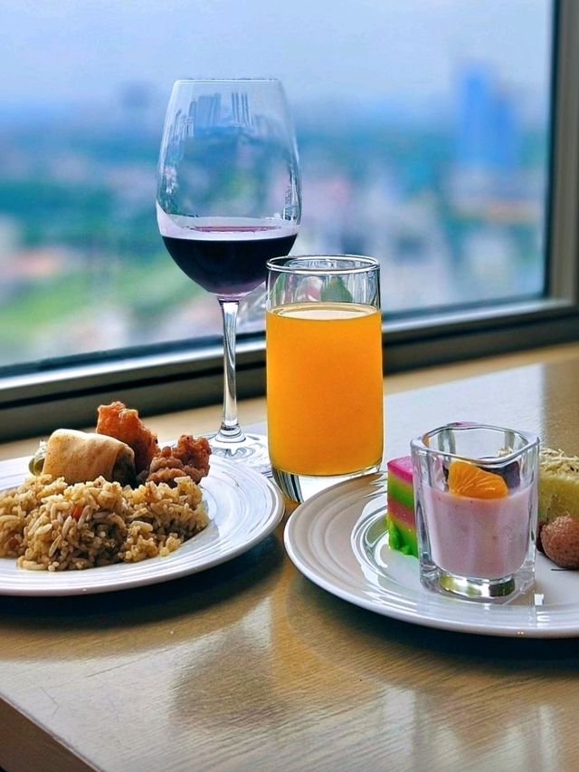 Seamless Business Stay with Comfort and Convenience at DoubleTree by Hilton JB. Seamless Business Stay with Comfort and Convenience at DoubleTree by Hilton JB.