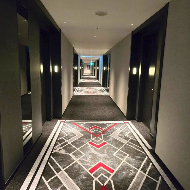 🌆 Hilton Yokohama – Modern Luxury by the Bay 🌊✨ 🌆 Hilton Yokohama – Modern Luxury by the Bay 🌊✨