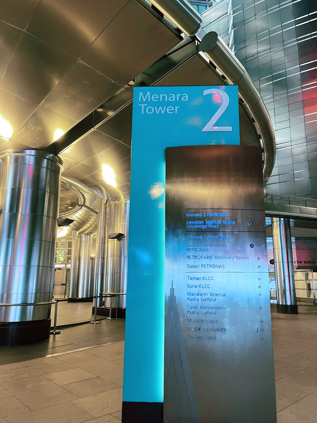 Petronas Twin Towers: Majestic Icon of Modern Architecture