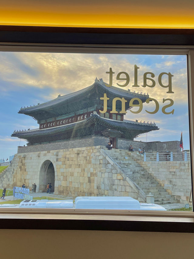🏯✨ 역사와 현대가 공존하는 경기도 수원 여행 🚉🍗  경기도 여행에서 빼놓을 수 없는 도시가 바로 수원 🏯✨ 역사와 현대가 공존하는 경기도 수원 여행 🚉🍗  경기도 여행에서 빼놓을 수 없는 도시가 바로 수원